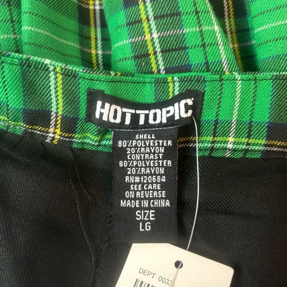 NWT Hot Topic Green Plaid Pleated Buckle Mini Skort School Girl Womens Large New - Picture 6 of 7